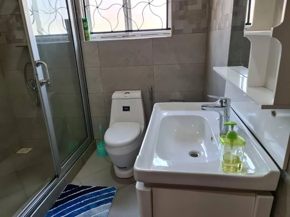 Unia Fancy Flats 3 Bed Room Apartment- Flat 2 Kampala Apartment